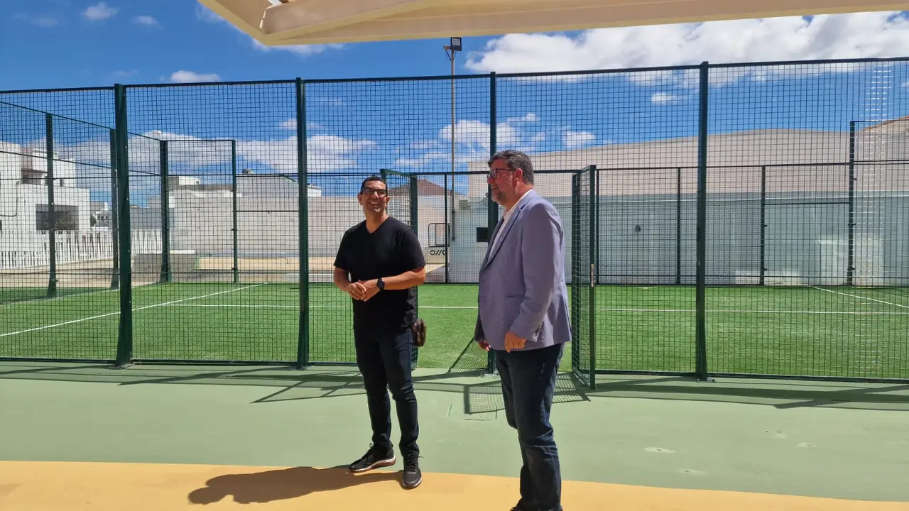 Obras adecuación polideportivo San Bartolomé.