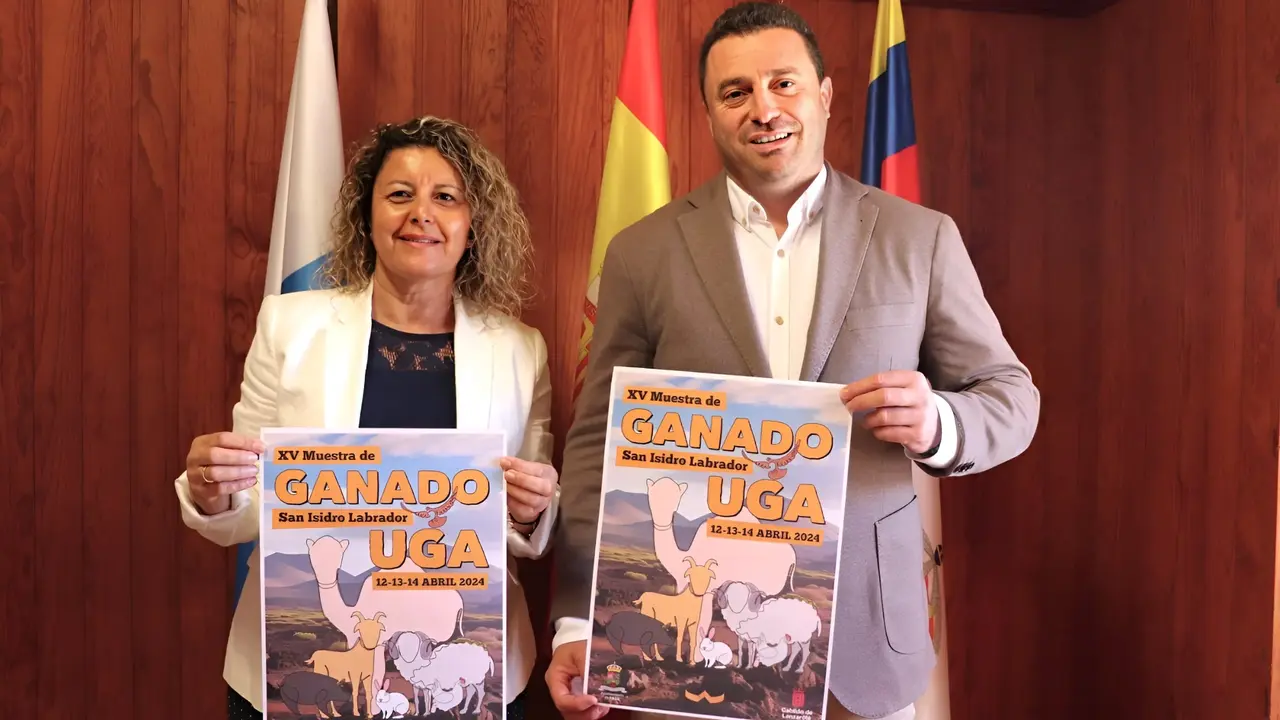 Óscar Noda, alcalde, y Silvia Santana, concejala Sector Primario.