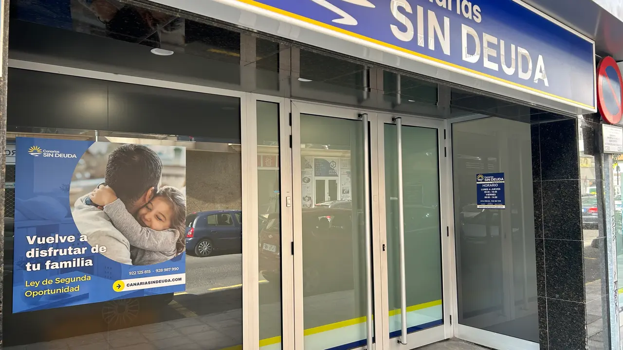 Fachada de la oficina de Arrecife.