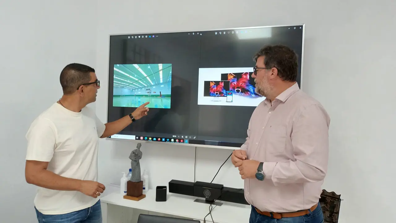 Instalación pantalla led San Bartolomé.