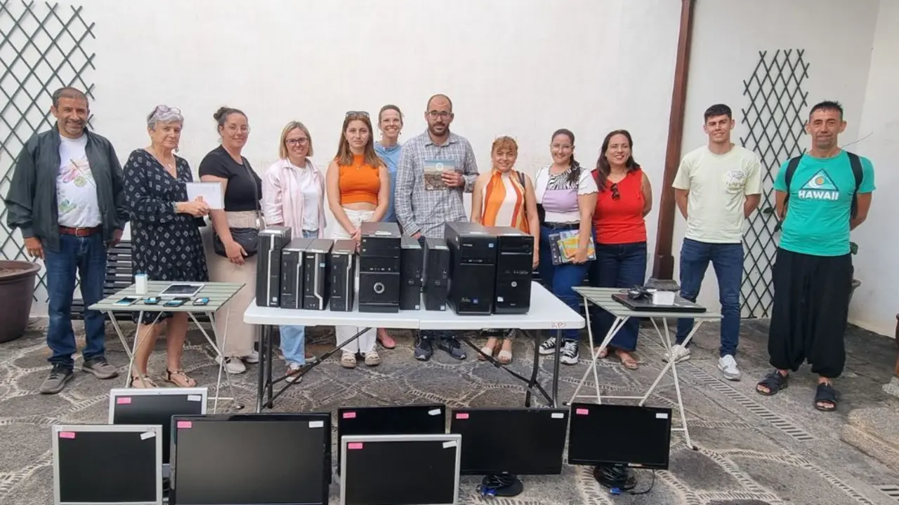 Los ordenadores entregados por la Reserva de la Biosfera