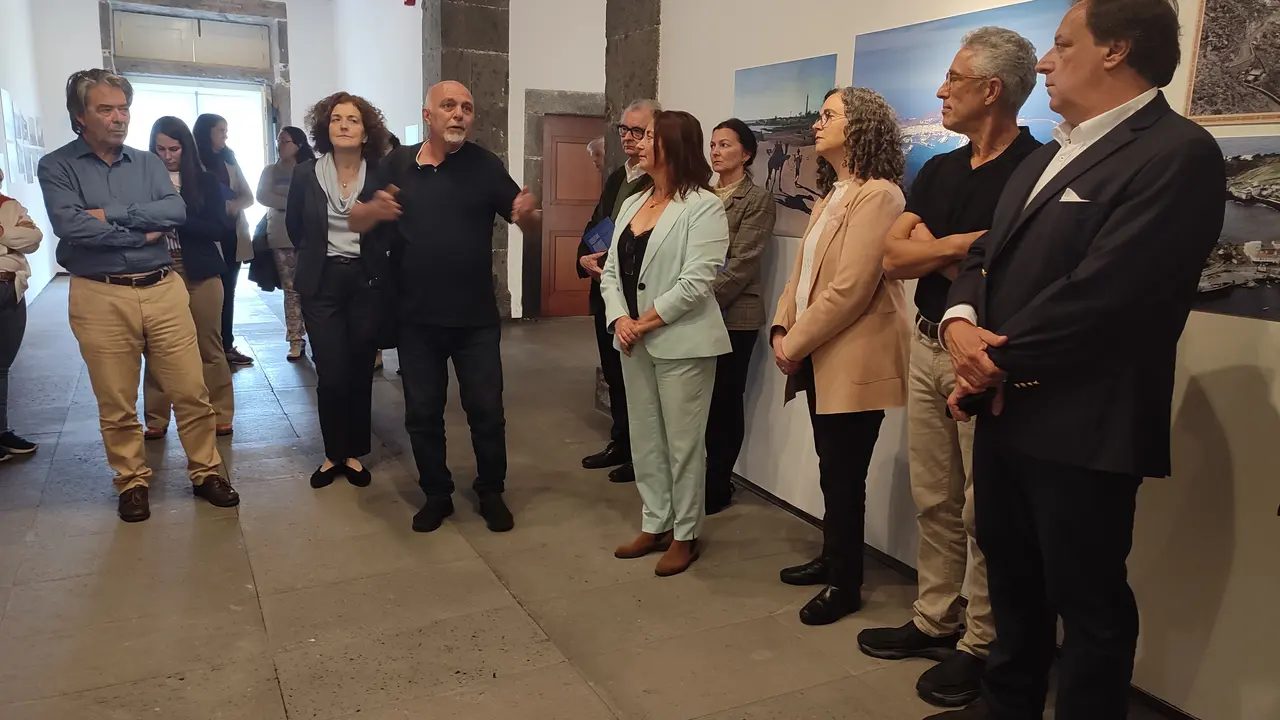 Momento de la inauguración de Las puertas de la Macaronesia en Azores.