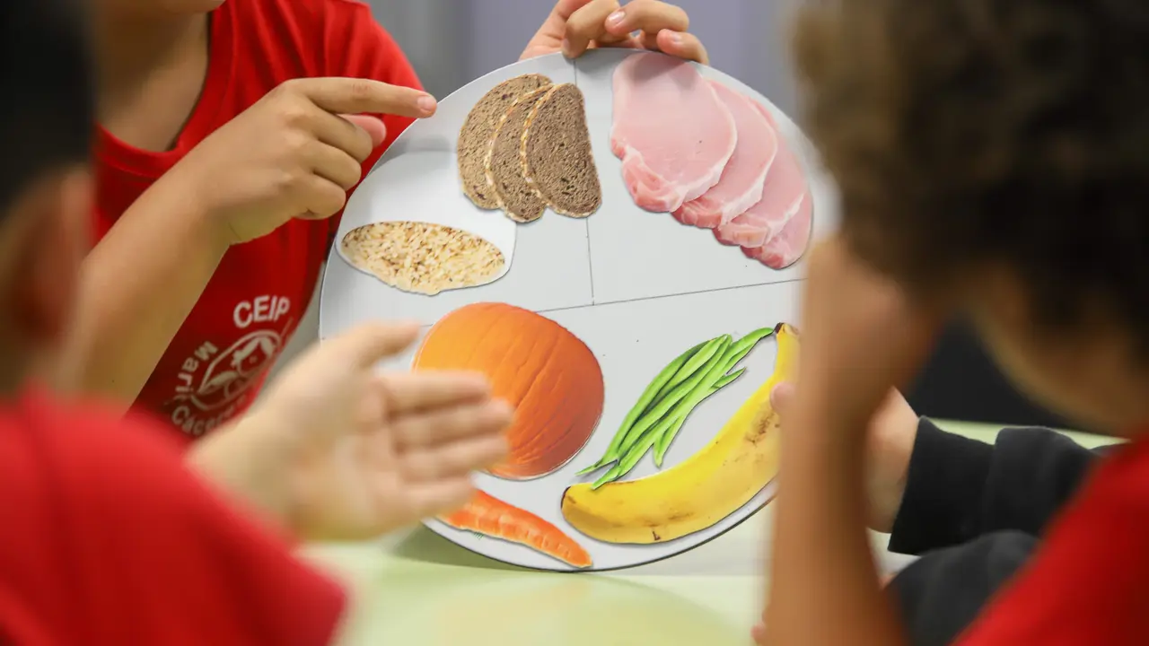 HiperDino impartirá 67 talleres sobre alimentación saludable, consumo responsable y reciclaje en centros educativos de La Palma.