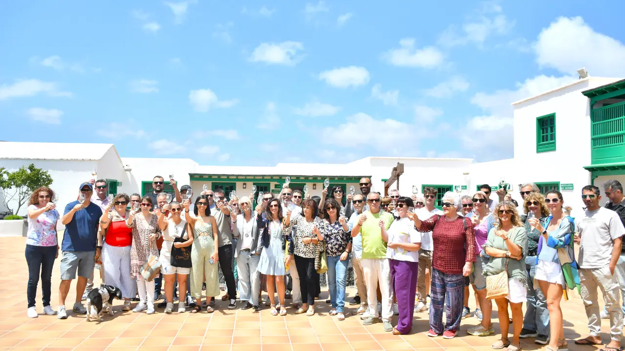 Brindis vino DO 2024.