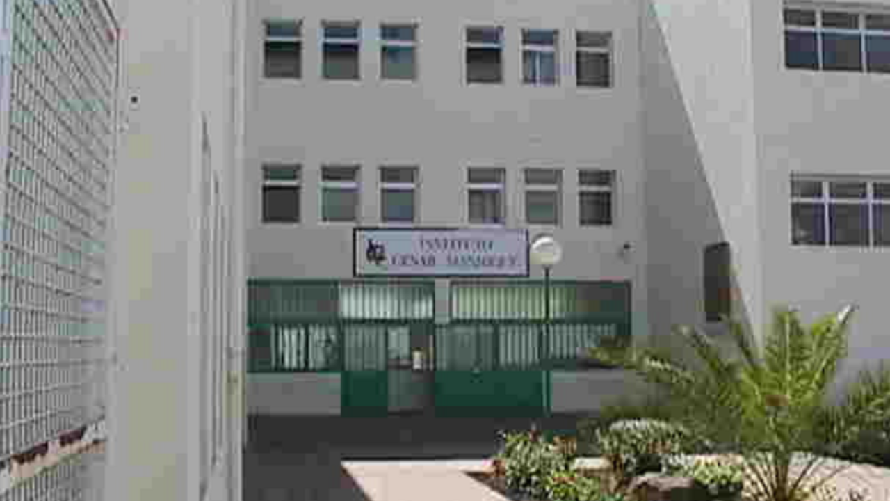 IES César Manrique.