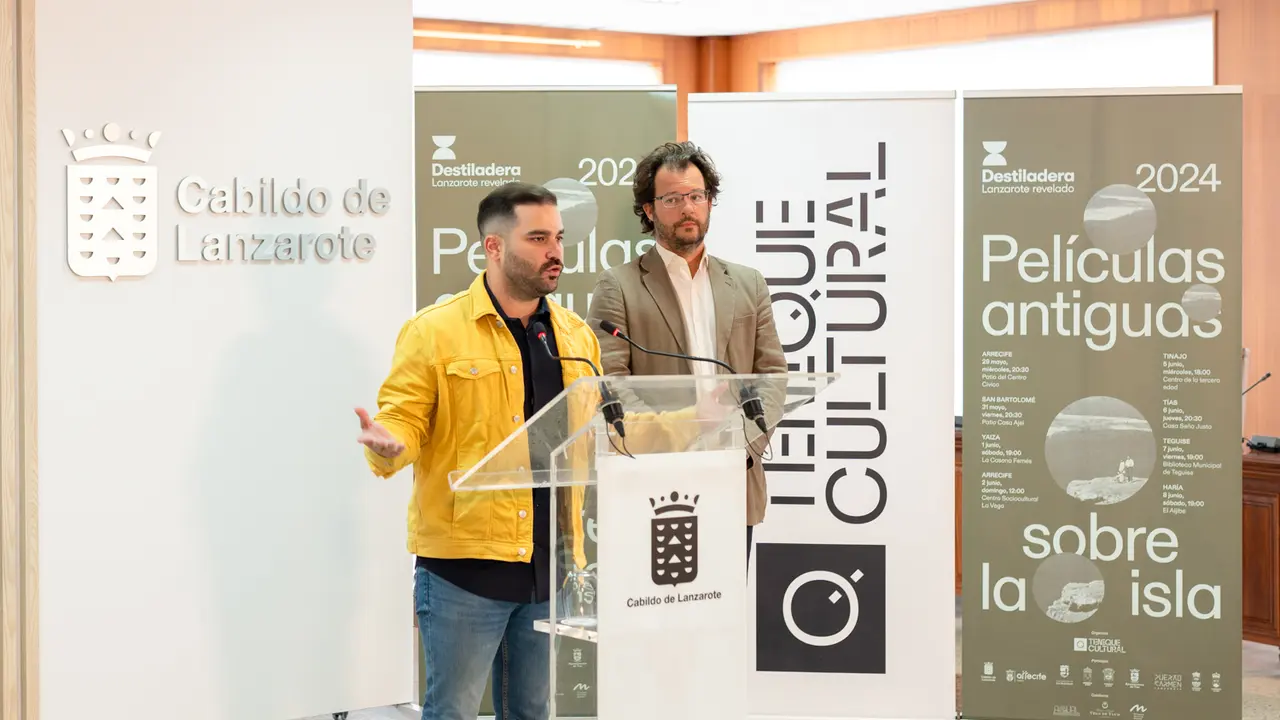 Destiladera. Rueda de prensa.