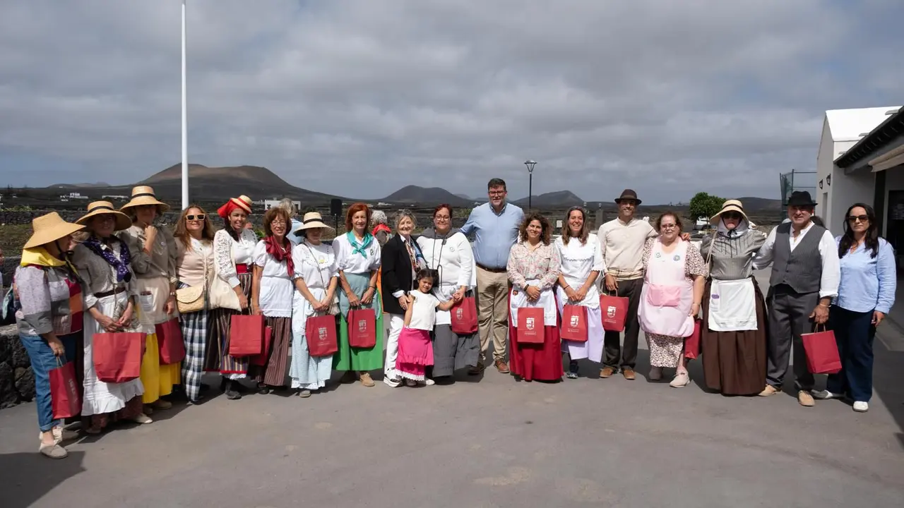 Encuentro escuelas unitarias El Islote.