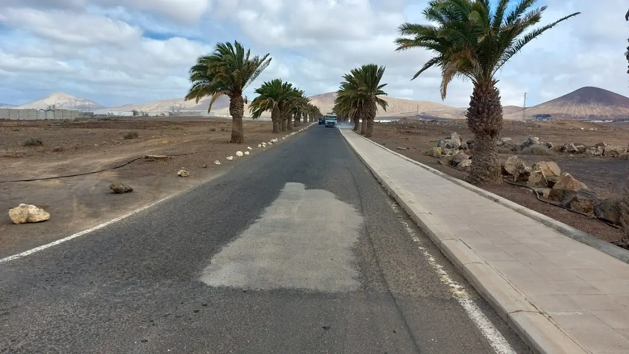 Accesos al Cementerio Municipal de Arrecife que serán reasfaltados la semana próxima.