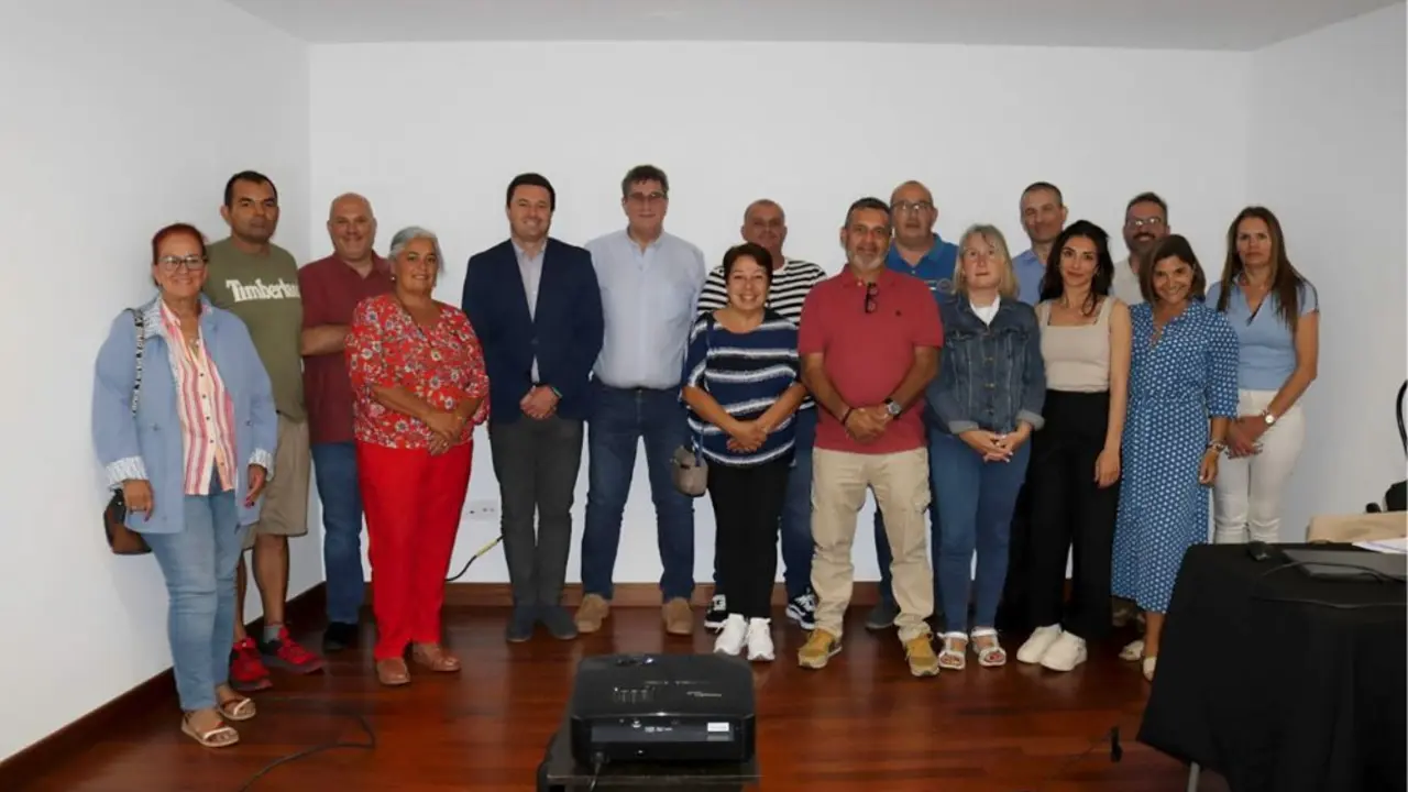 Algunos de los asistentes a la reunión