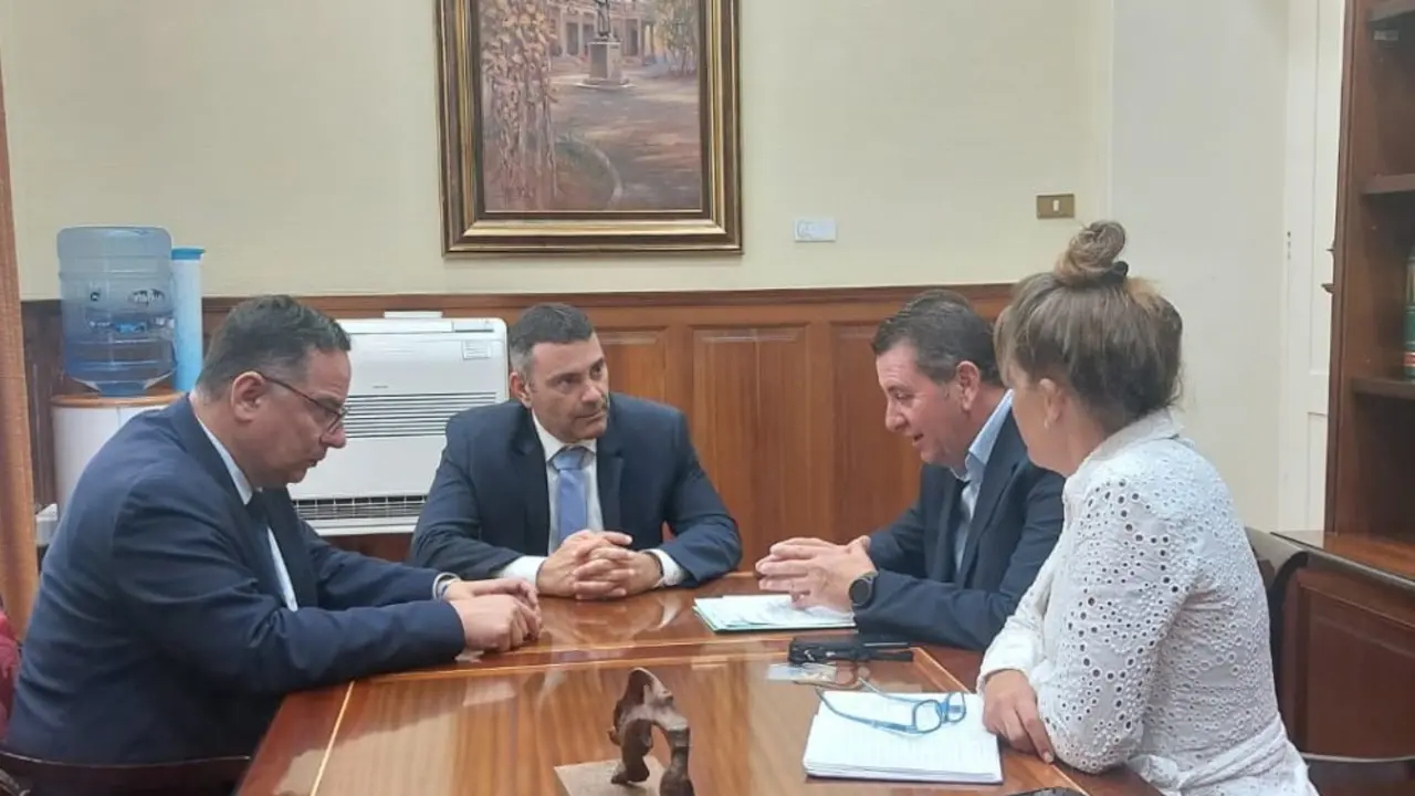 Una de las reuniones en Tenerife