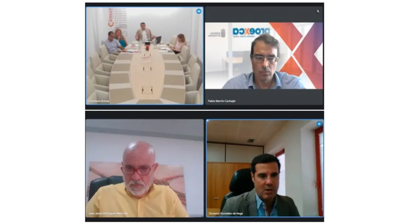 Foto reunión Cámaras.