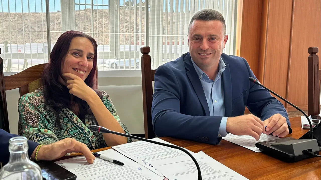 &Oacute;scar Noda y Daisy Villalba.