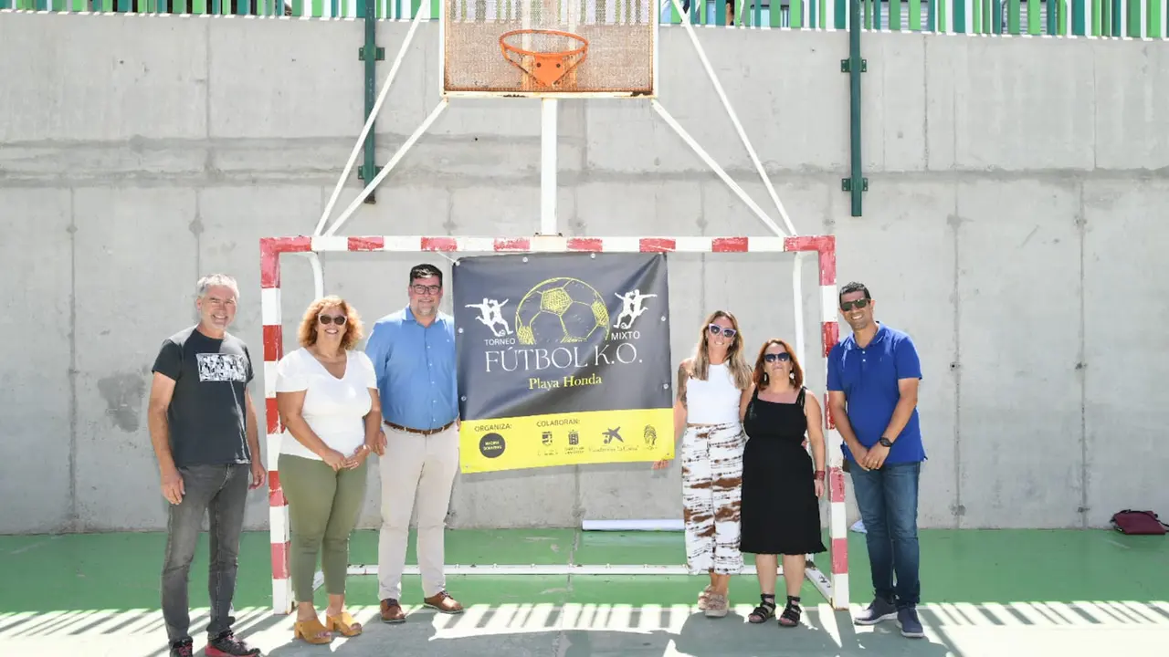 I Torneo de fútbol mixto Playa Honda.