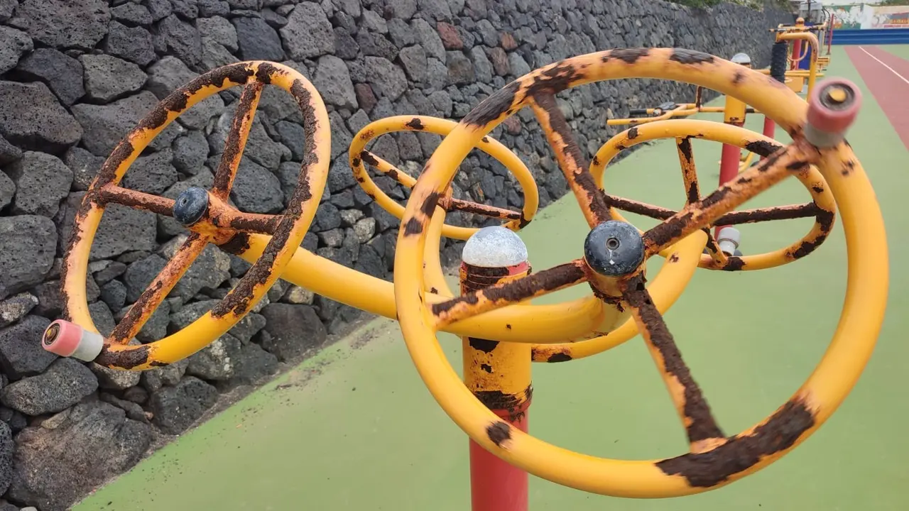 Canchas deportivas de Mancha Blanca. Imagen: PP Tinajo.