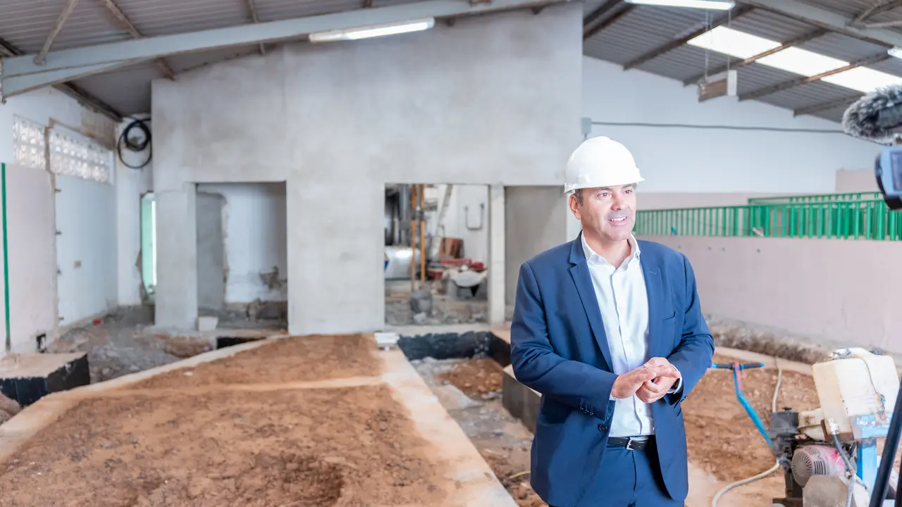 Visita Obras Matadero Insular.