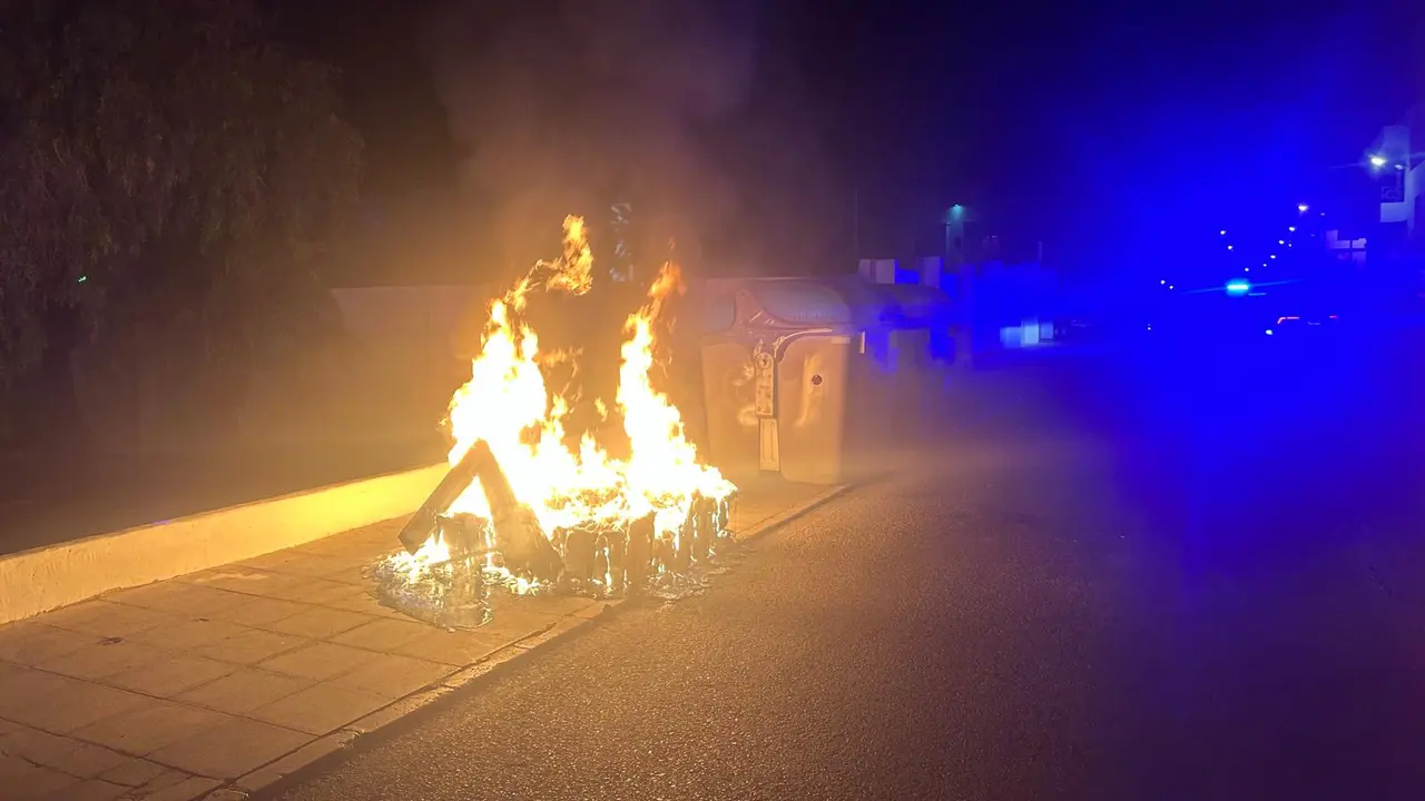 Incendio contenedor.