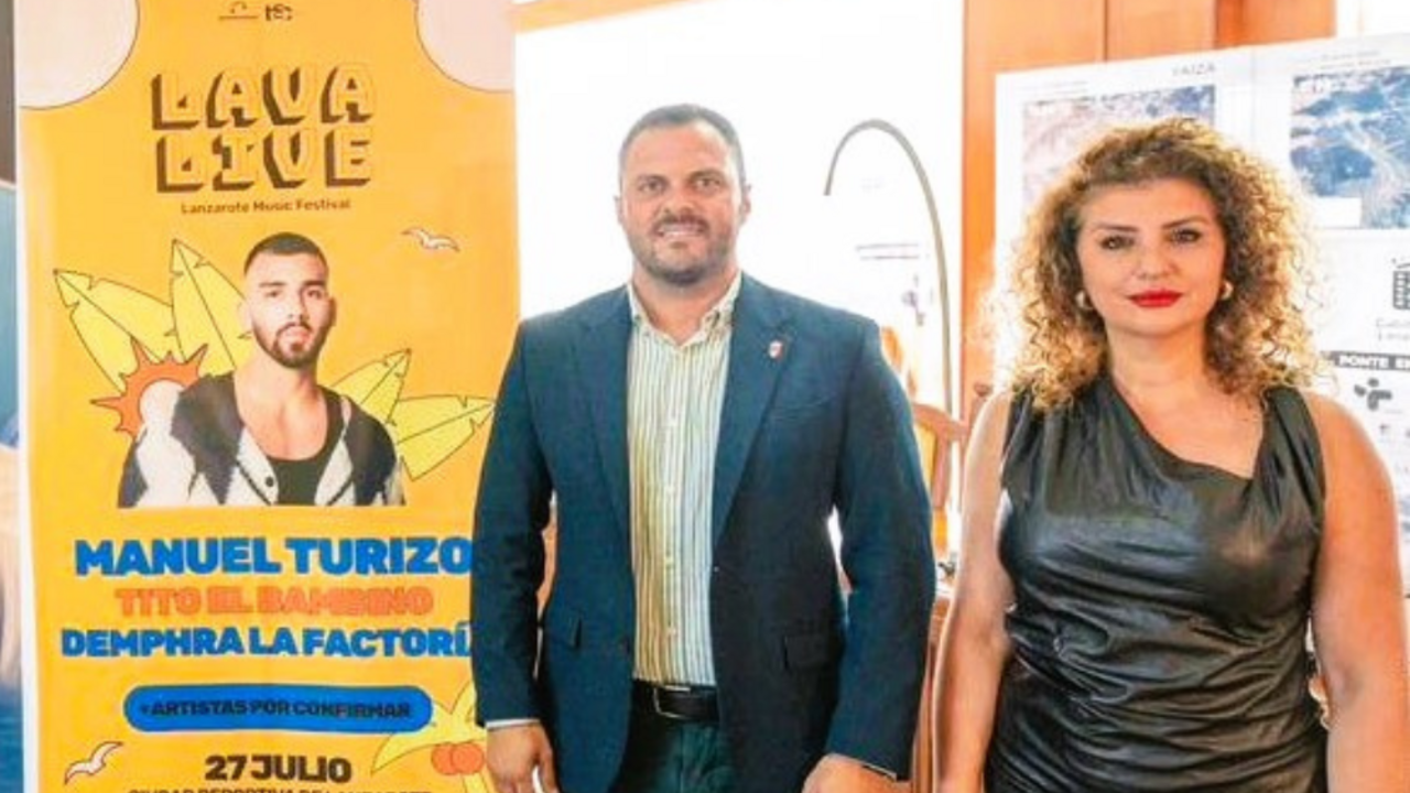 Eli Merino y Yonathán de León en la presentación del Lava Live.