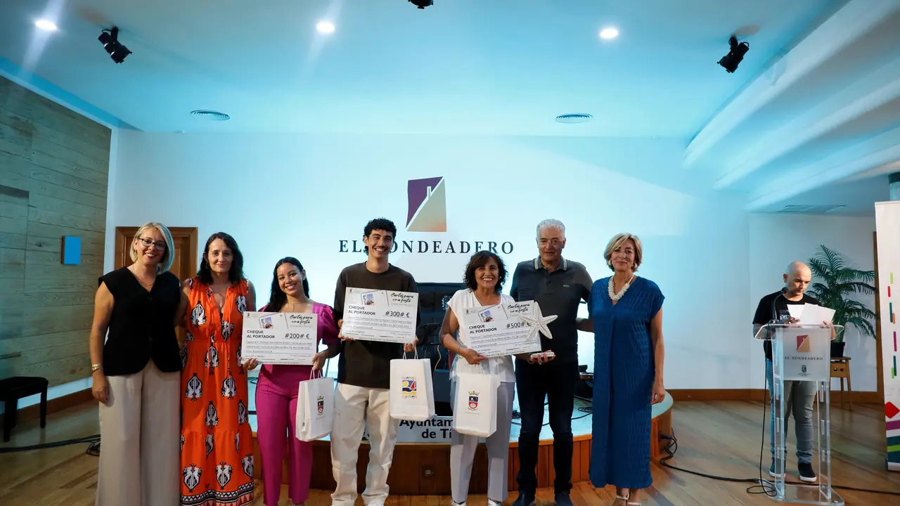 'Cartas para una fiesta'.