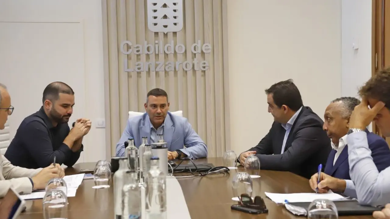 Reunión en el Cabildo