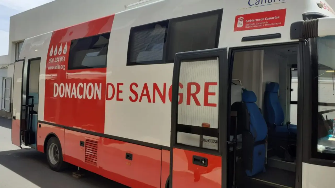 Unidad móvil del ICHH.