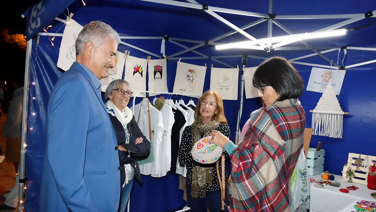 Muestra de Artesanía por Navidad.