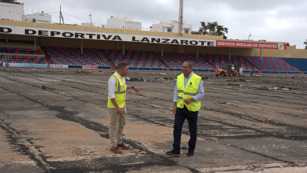 Jacobo Medina y Juan Monzón en la Ciudad Deportiva Lanzarote.