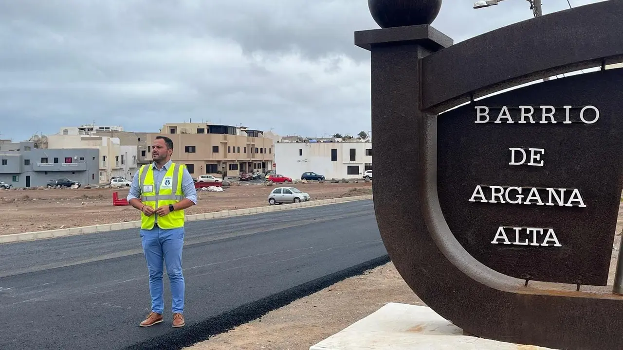 El alcalde, Yonathan de León.