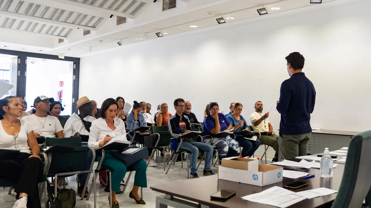 Maciot Cabrera recibe trabajadores convenio.