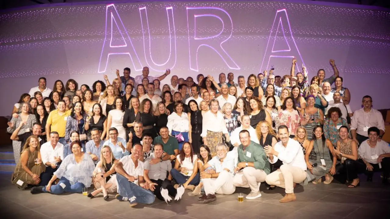 <p>Ex alumnos del colegio Topham</p>
