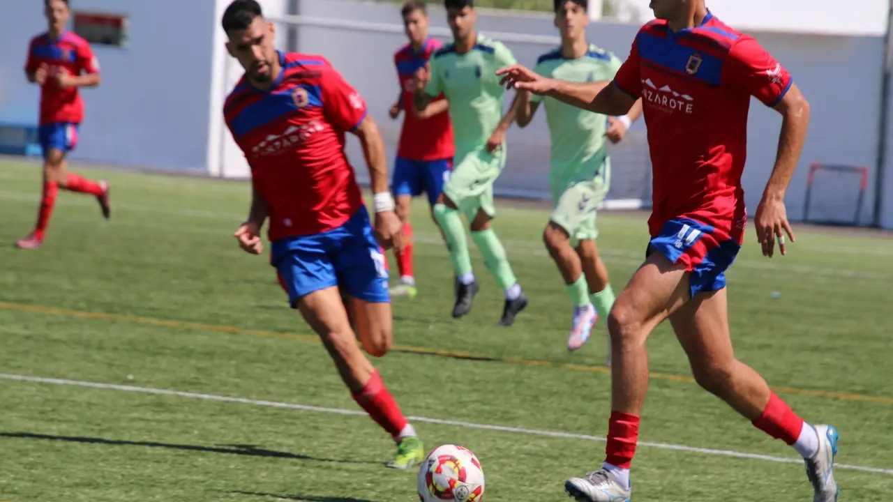 UD Los Llanos contra el UD Lanzarote.