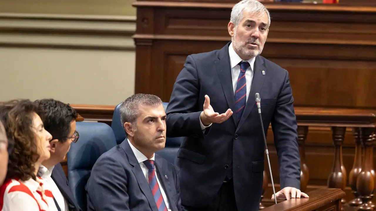 4ba1b66b8bf5cf3eb87adb2252dbb138ba553869w