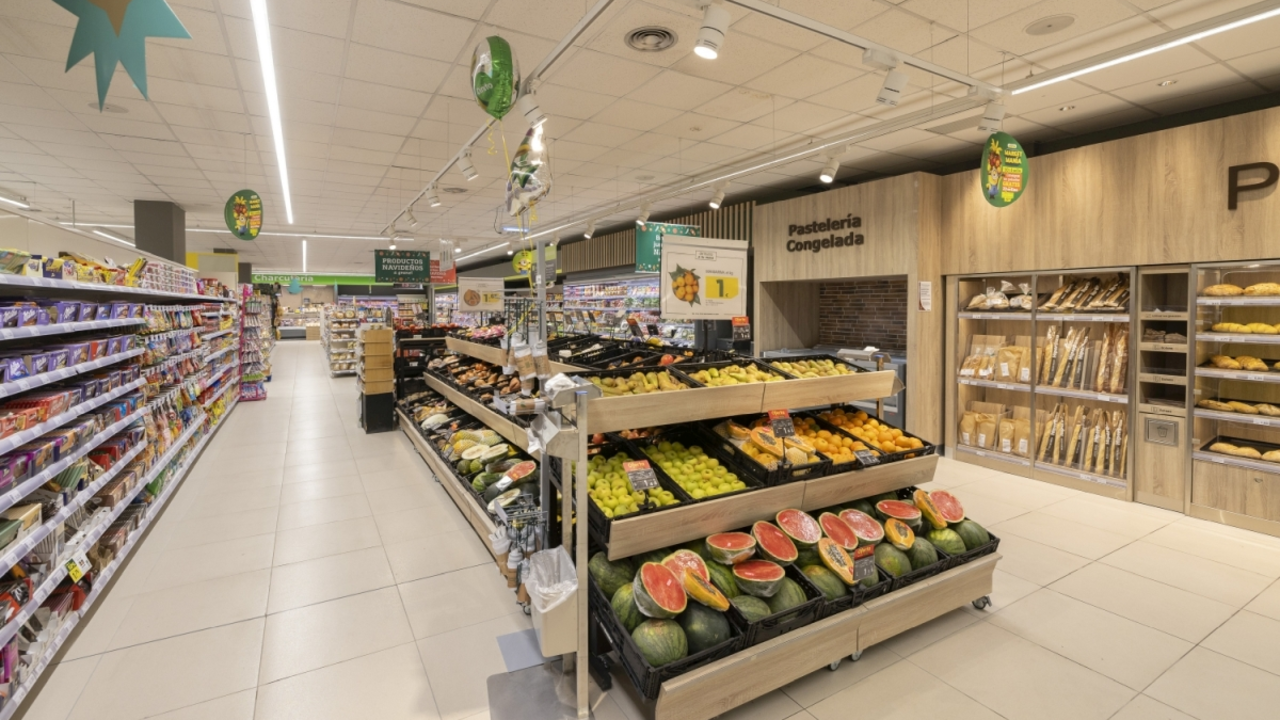 HiperDino ha invertido 1,2 millones en la reforma de esta tienda