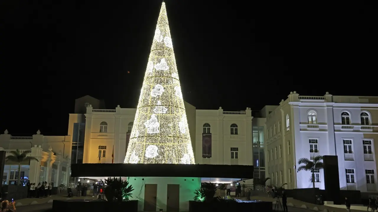 ENCENDIDO NAVIDEÑO DEL CABILDO 2024 (29)