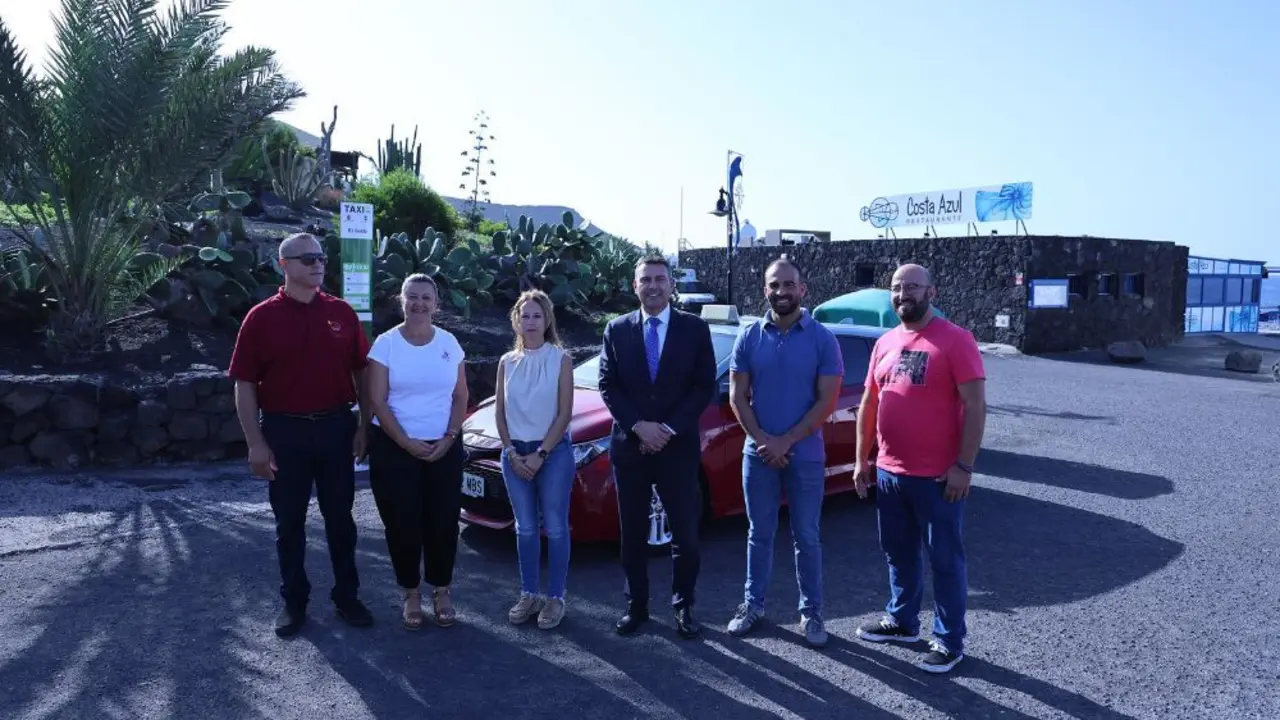 Presentación de la taxi guagua