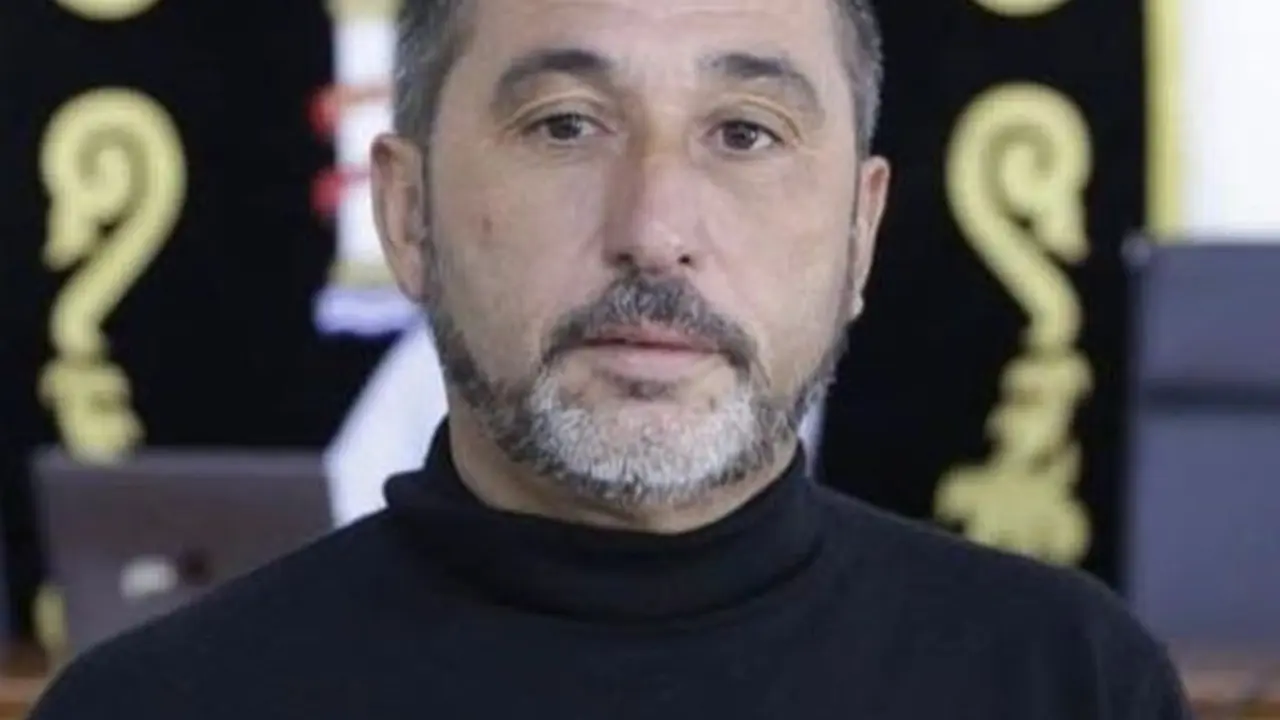 5abb2093-f3b1-4b4f-bf21-24b7996de29c