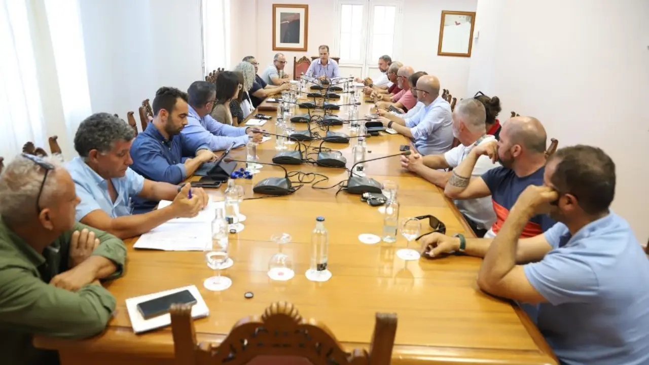 Reunión en el Cabildo
