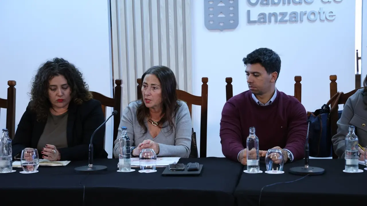 REUNI&Oacute;N CONSEJERA EMPLEO CON AYTOS (2)(1)