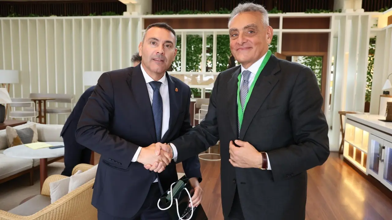 Encuentro entre Oswaldo Betancort y el embajador de Italia en España (1)