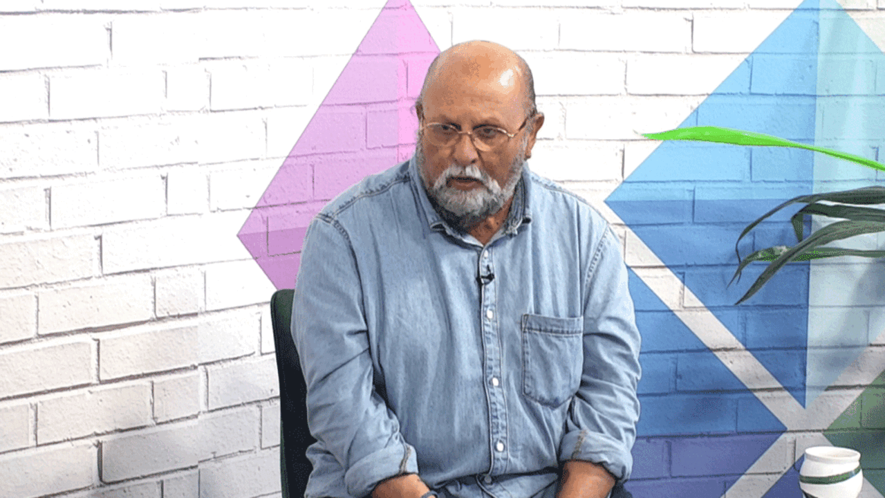 Nicol&aacute;s Saavedra