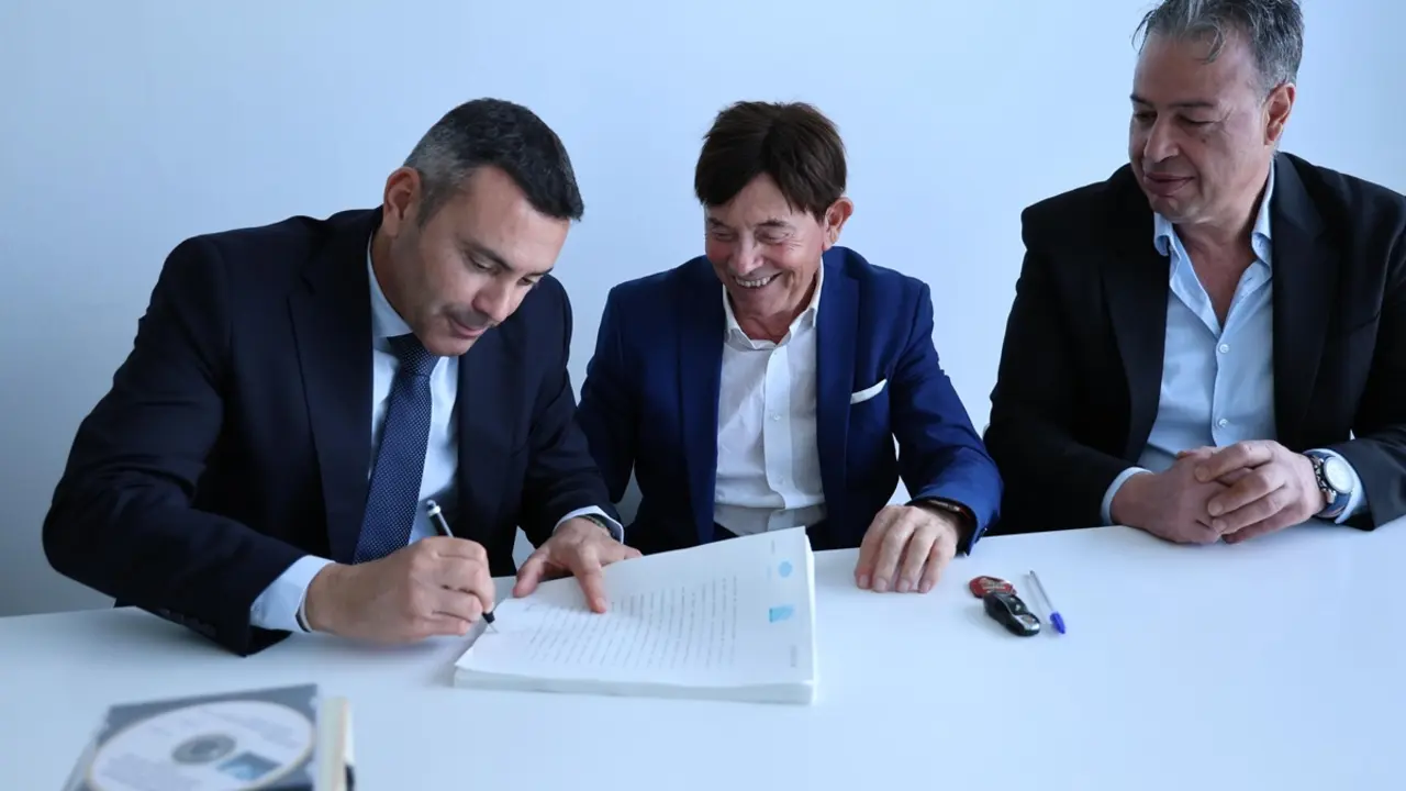 FIRMA NOTARIA 42 VIVIENDAS PLAYA BLANCA   (4)