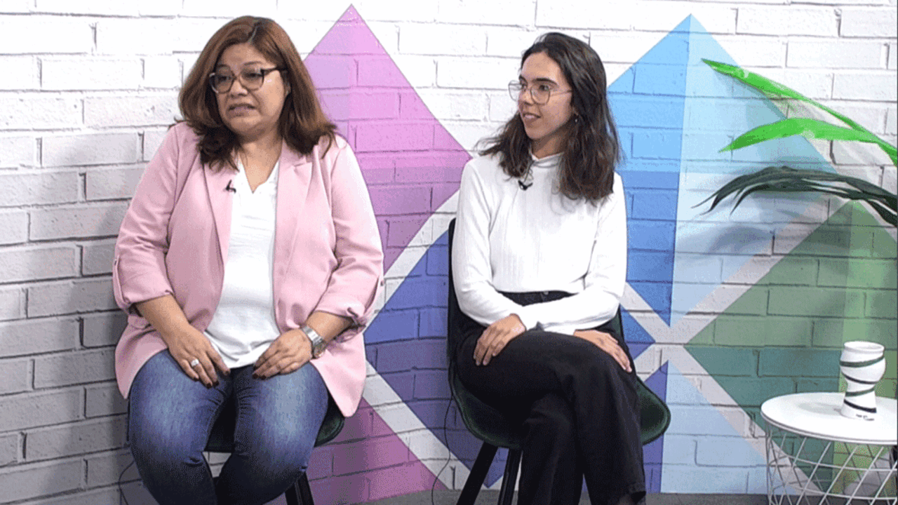 Verónica Gutiérrez y Elisa Torres