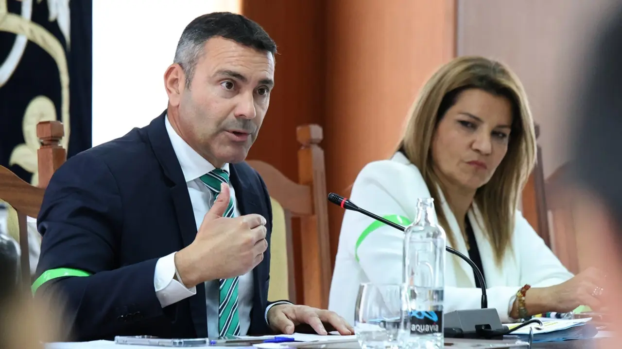 2.04.2025 PLENO ORDINARIO CABILDO DE LANZAROTE (13)