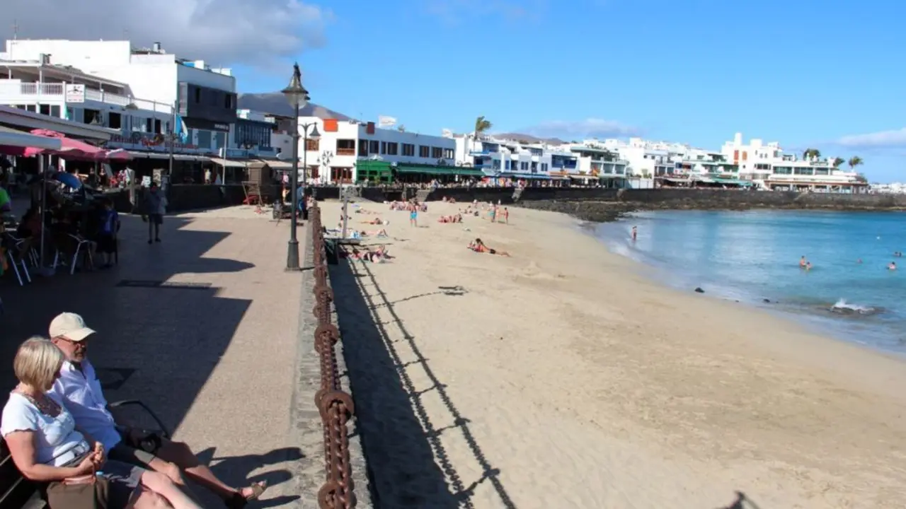 Avenida de Playa Blanca