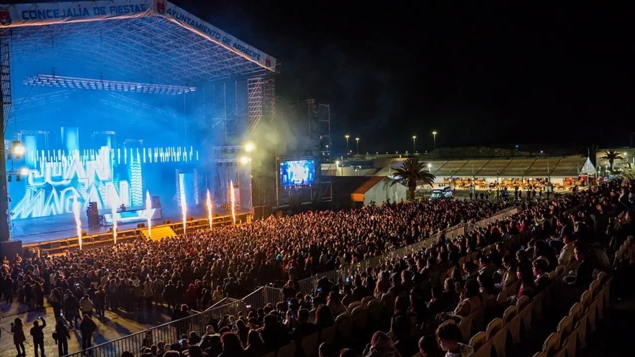 Martes de Carnaval 2025 de concierto en Agramar