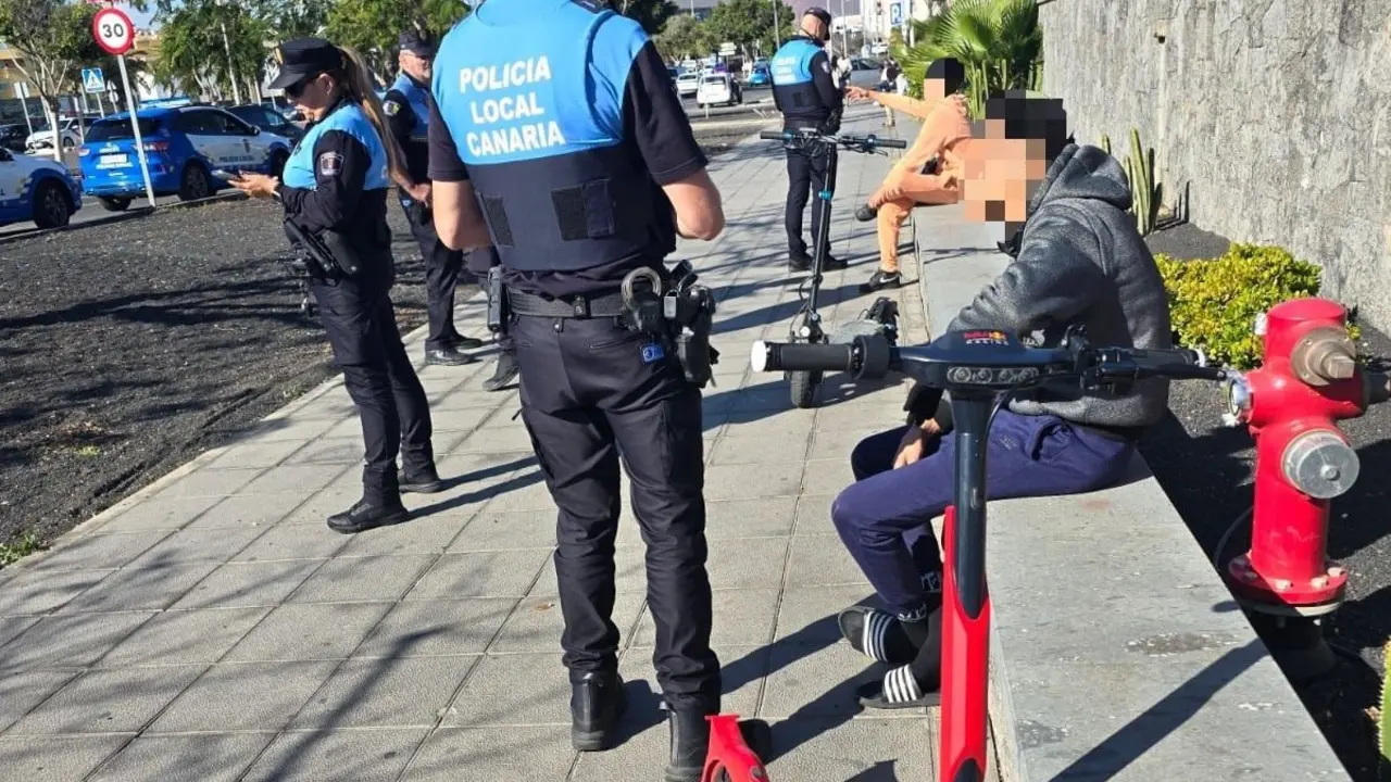 La Policía Local de Arrecife intensifica el control sobre conductores en patinetas y aplica sanciones a los infractores 