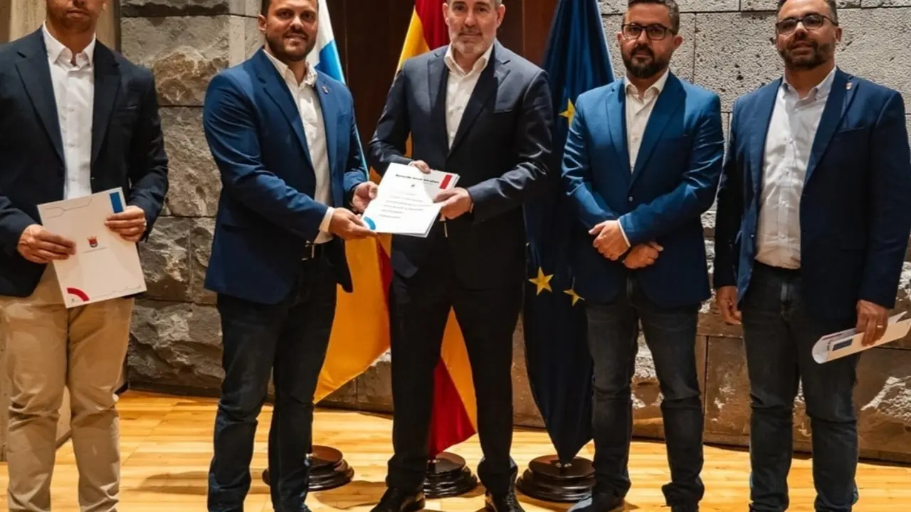 Reunión con Fernando Clavijo por el Plan Supletorio