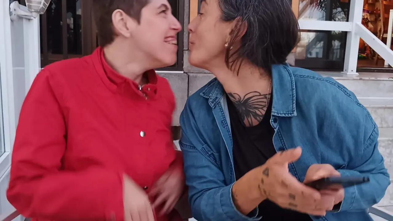 Lucía Ballesteros y su hija