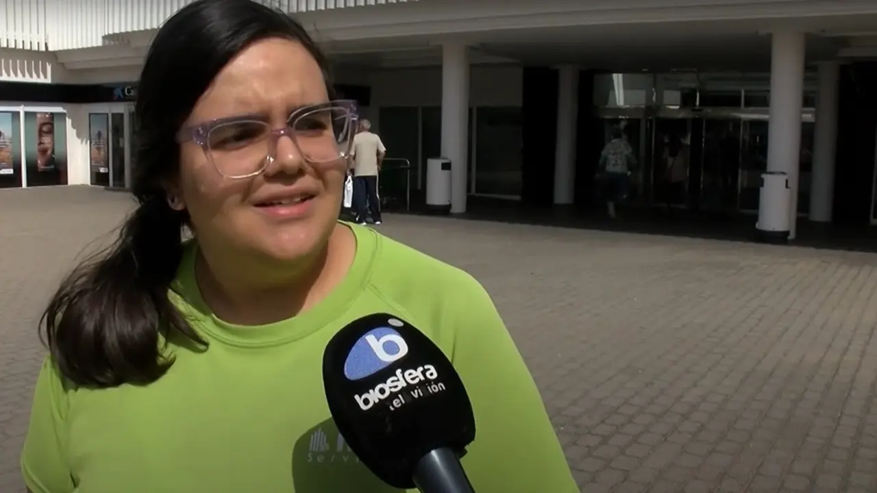 Encuesta calle sobre tirar residuos  en la vía pública