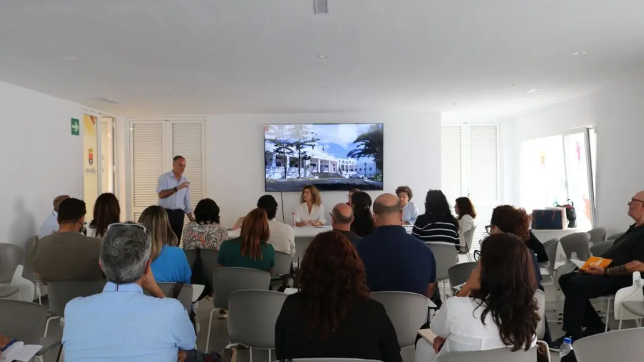 Un momento de la reuni&oacute;n