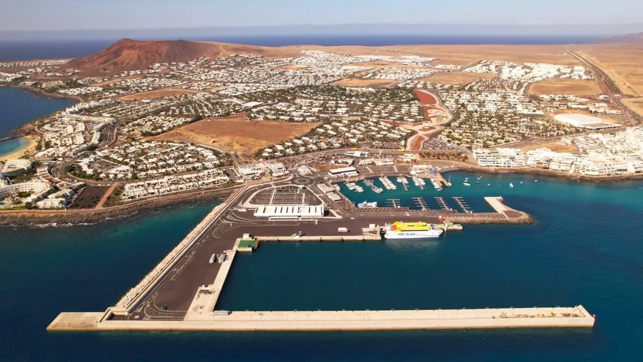 Puerto de Playa Blanca